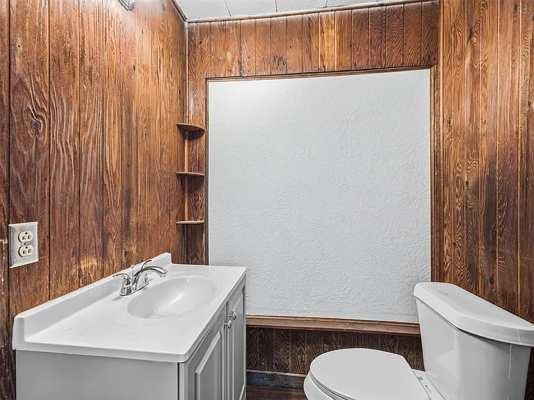 5326 Wenda St — Photo 15