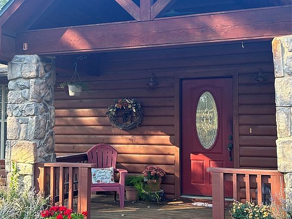 2nd image of 2897 N Lakeside Cir