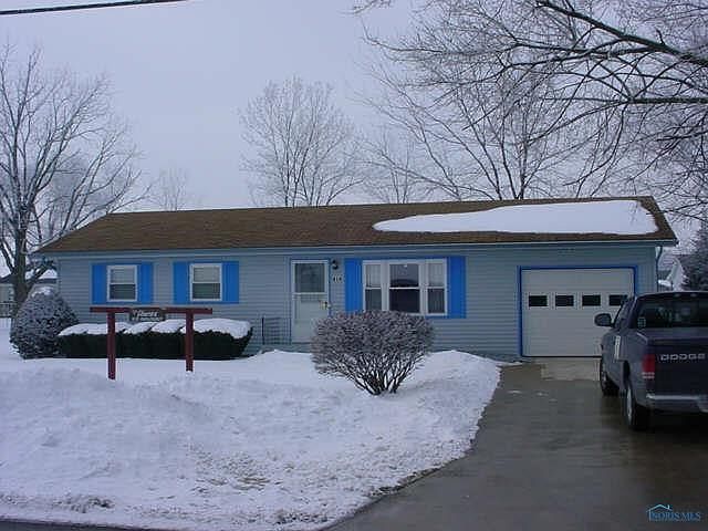 1st image of 919 Maplehurst Ave