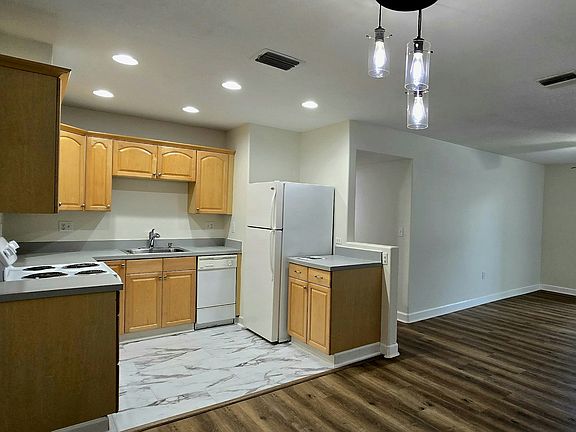 Kitchen & Living Area