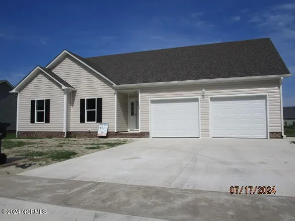 214 Compass Drive, Elizabeth City, NC 27909