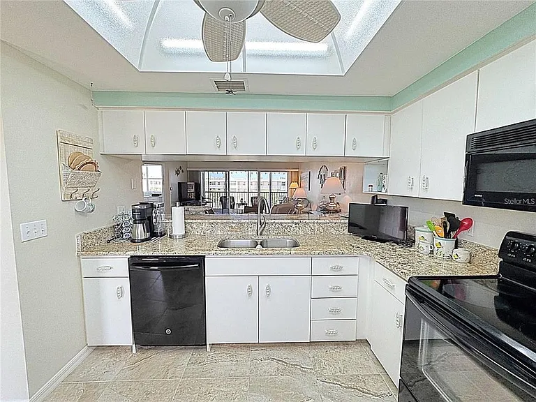 6205 Shoreline Dr #1305 — Photo 10