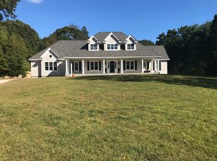 18 Windward Dr, Westerly, RI 02891