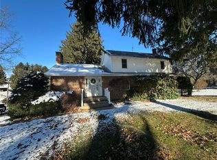 235 Hinchberger Rd, Butler, PA 16002