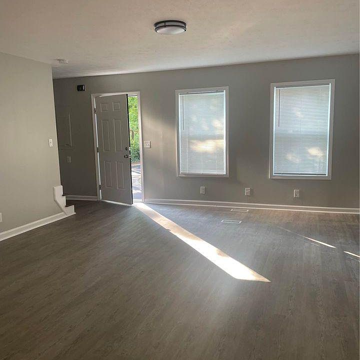 1st image of 408 Bainbridge Ct APT 18