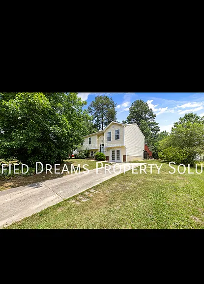 5804 Hadrian Dr — Photo 1