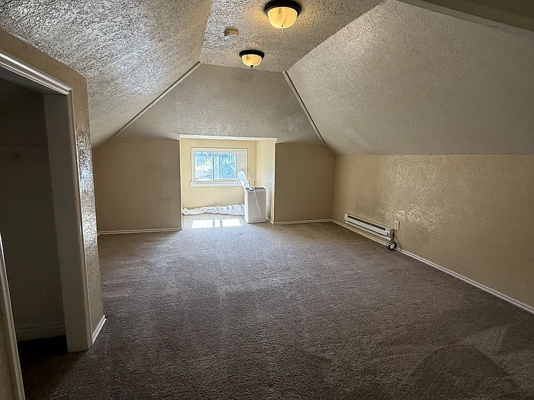 2547 Adams Ave #4 — Photo 8