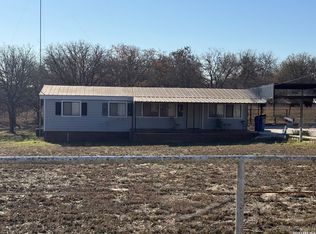 149 Oak Hill, La Vernia, TX 78121