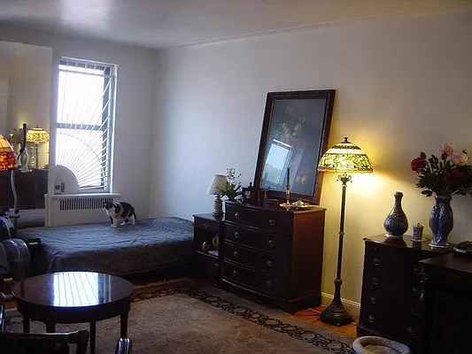 Sold by SNS Realty, Inc. | media 4