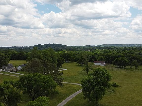 3rd image of 6218 Cayce Ln