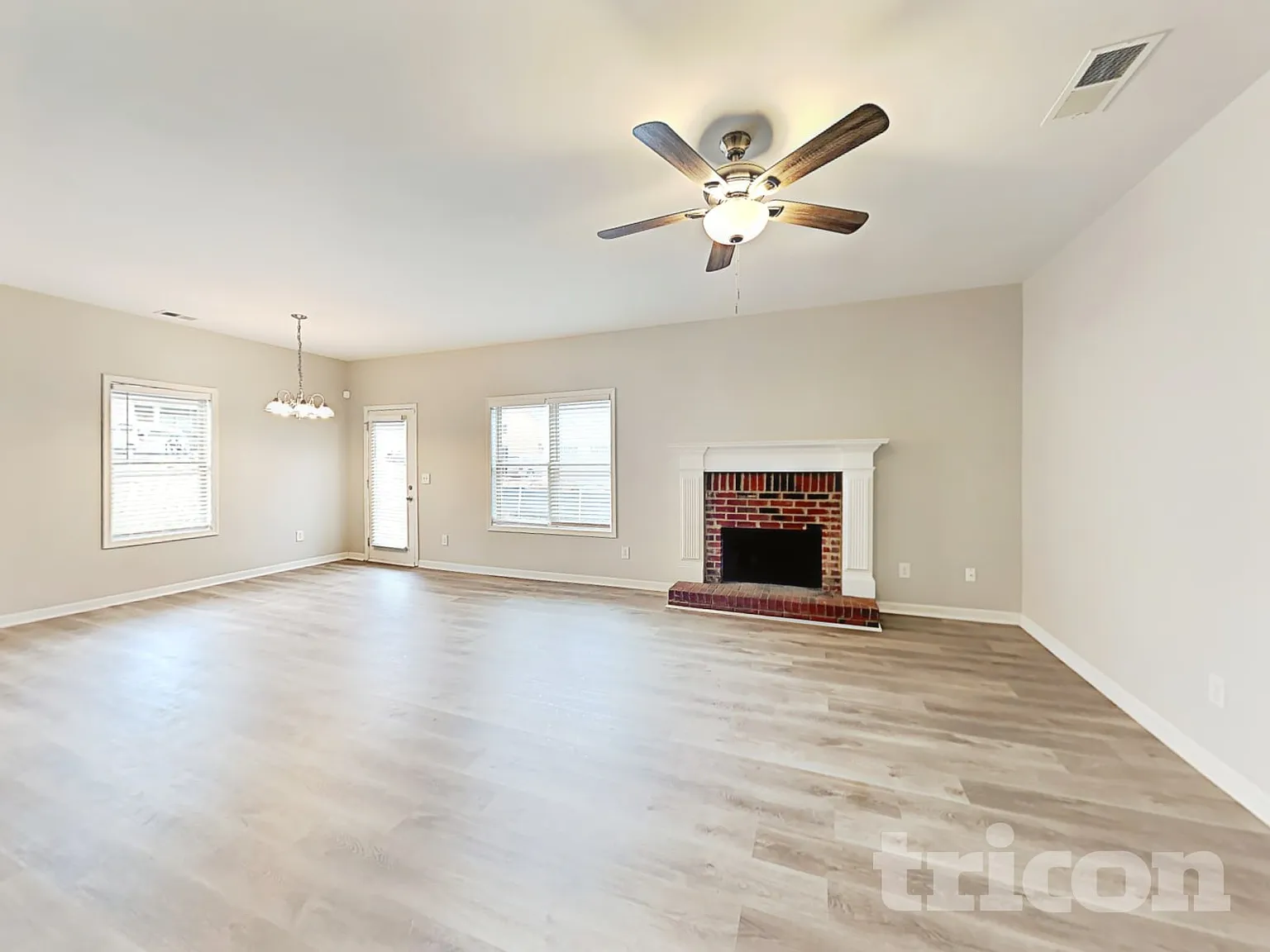 122 Carriage Lake Drive Stockbridge GA — Photo 3