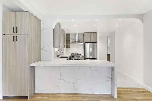 Rented by Compass | media 17