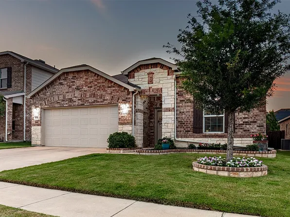 2341 Parda Alpina Ln, Fort Worth, TX 76131