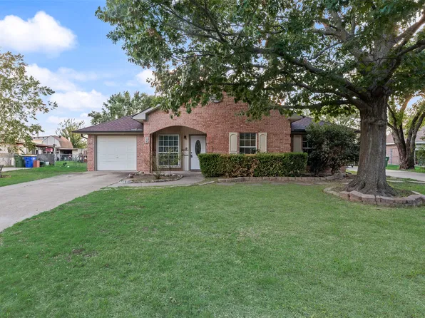 203 Creekstone Ct, Seagoville, TX 75159