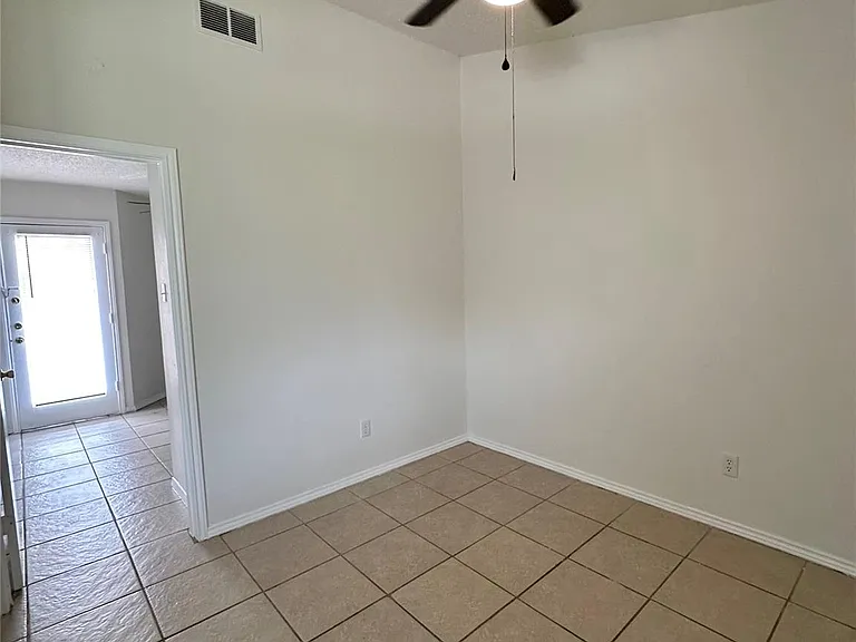 4322 Gillis St #205 — Photo 3