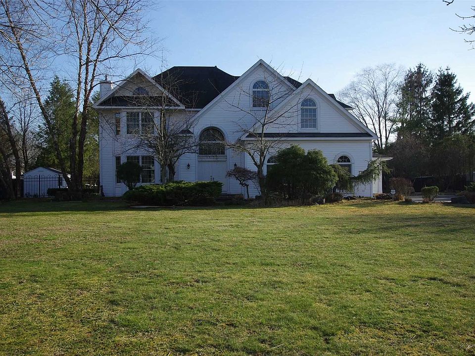 1st image of 48 Rofay Dr