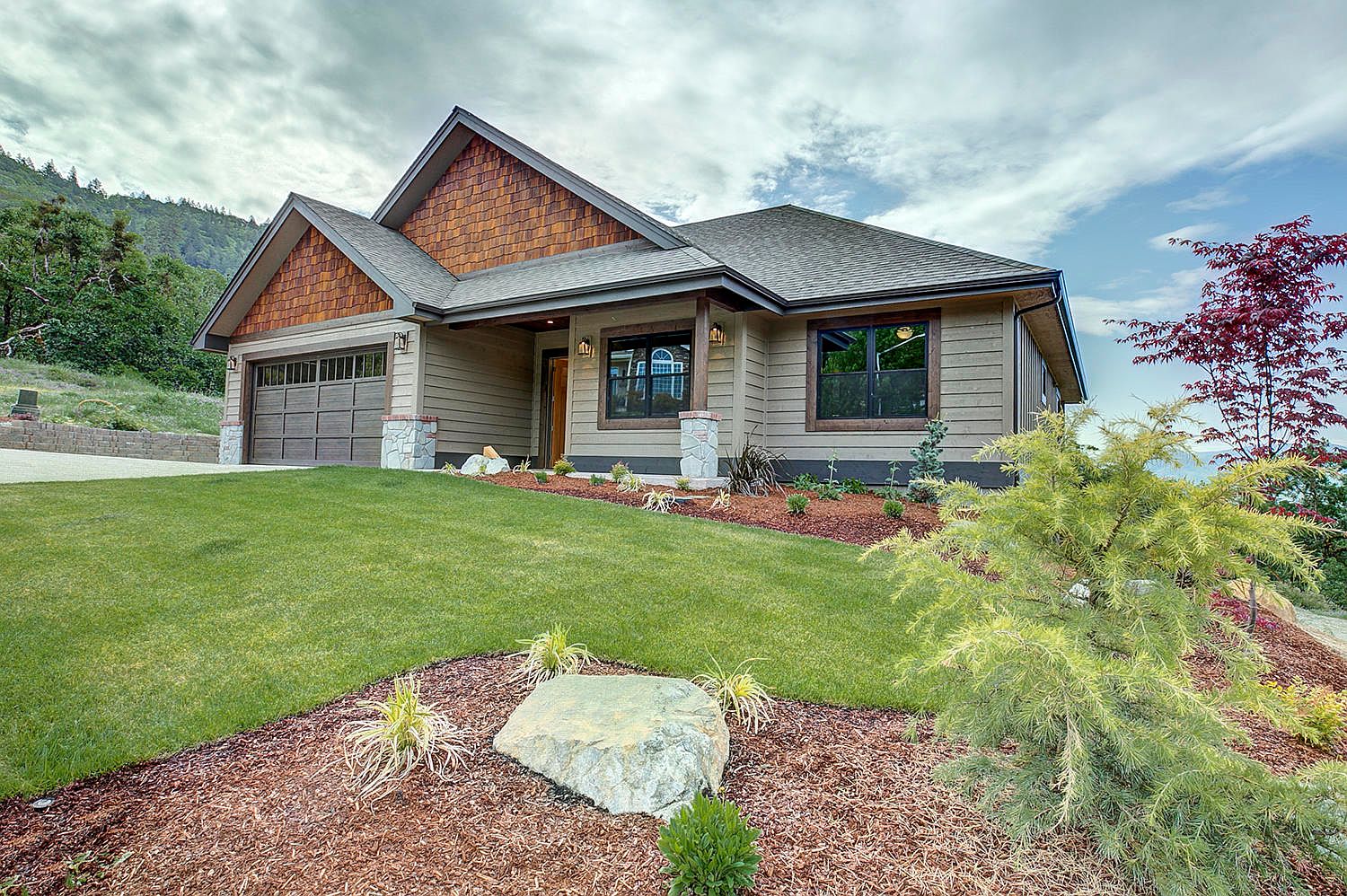 1569 NE Noble Hts, Grants Pass, OR 97526 Zillow