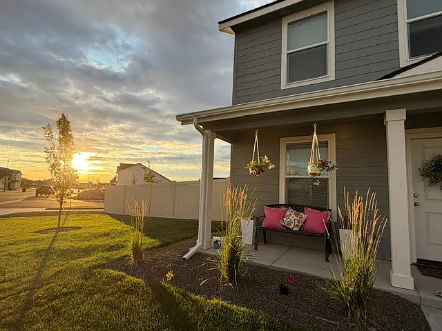 2468 W Pollinator Dr — Photo 1
