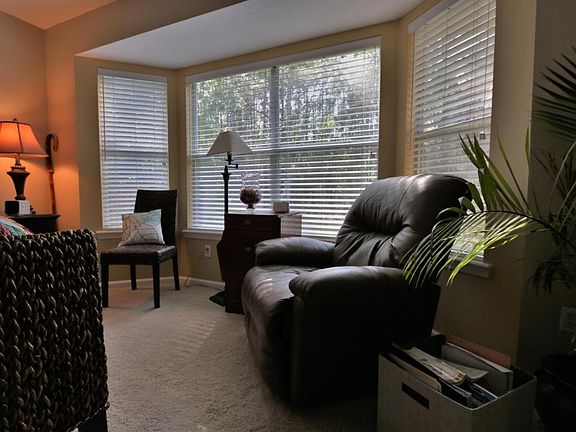 5th image of 11936 Lake Fern Dr