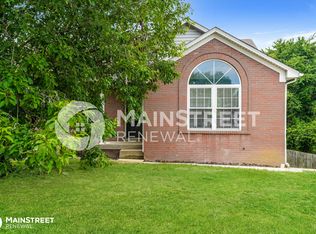 7001 Matthews Rd, Louisville, KY 40258