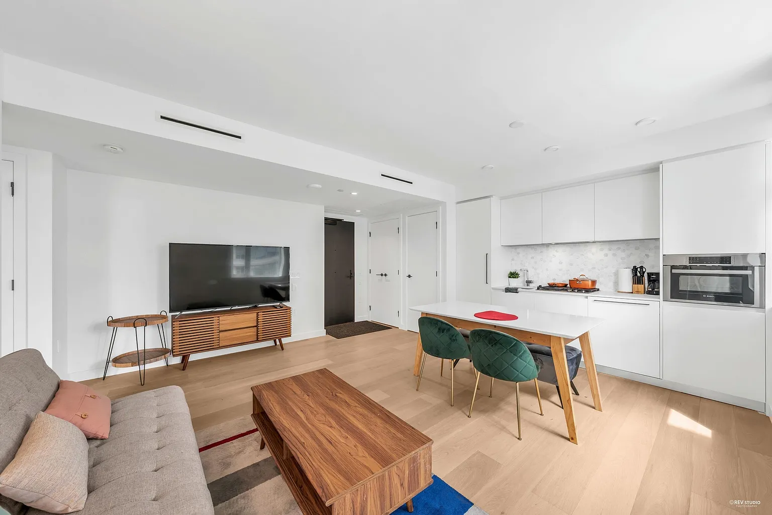 1180 Broughton St #906 photo 1