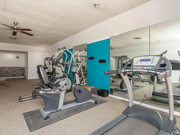 Bel Air Estates — Photo 11