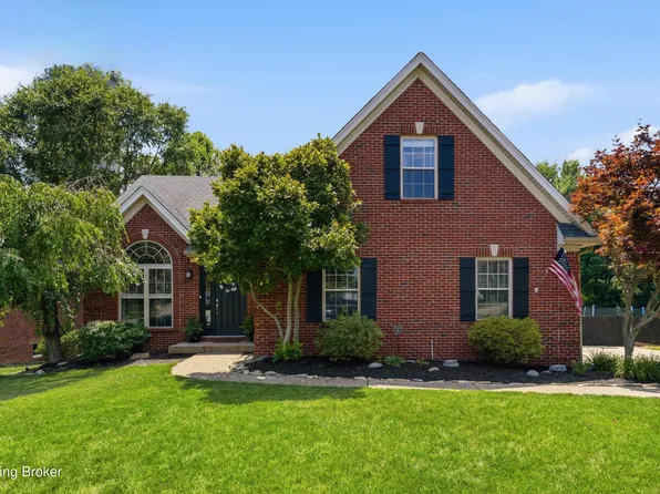 13613 Forest Bend Cir, Louisville, KY 40245