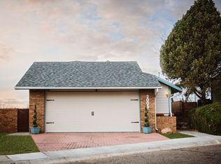 2005 Heights Dr, Farmington, NM 87401
