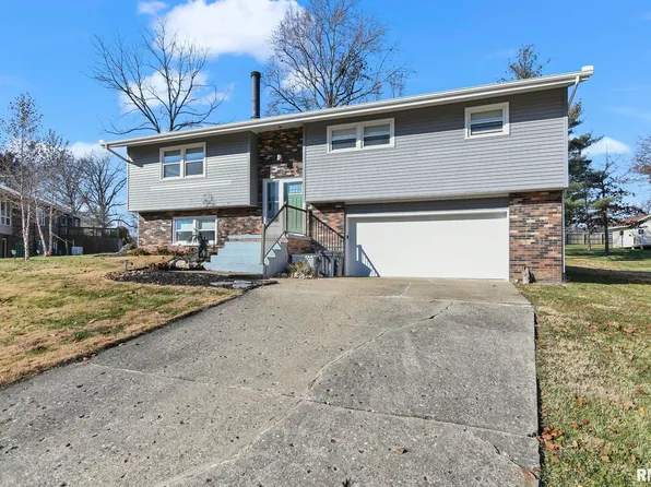 19 Marquette Rd, Springfield, IL 62712