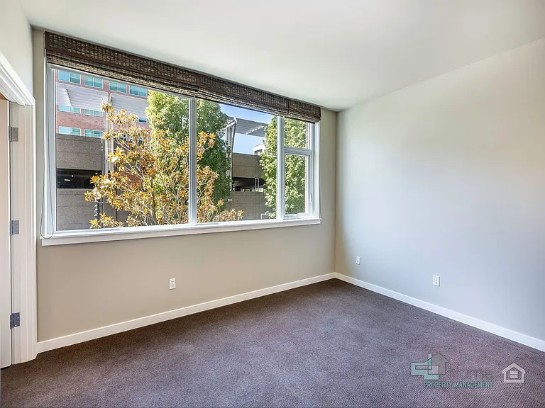 1920 SW River Dr #202 — Photo 18