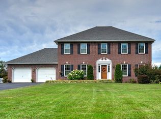 19 Spend A Buck Dr, Dillsburg, PA