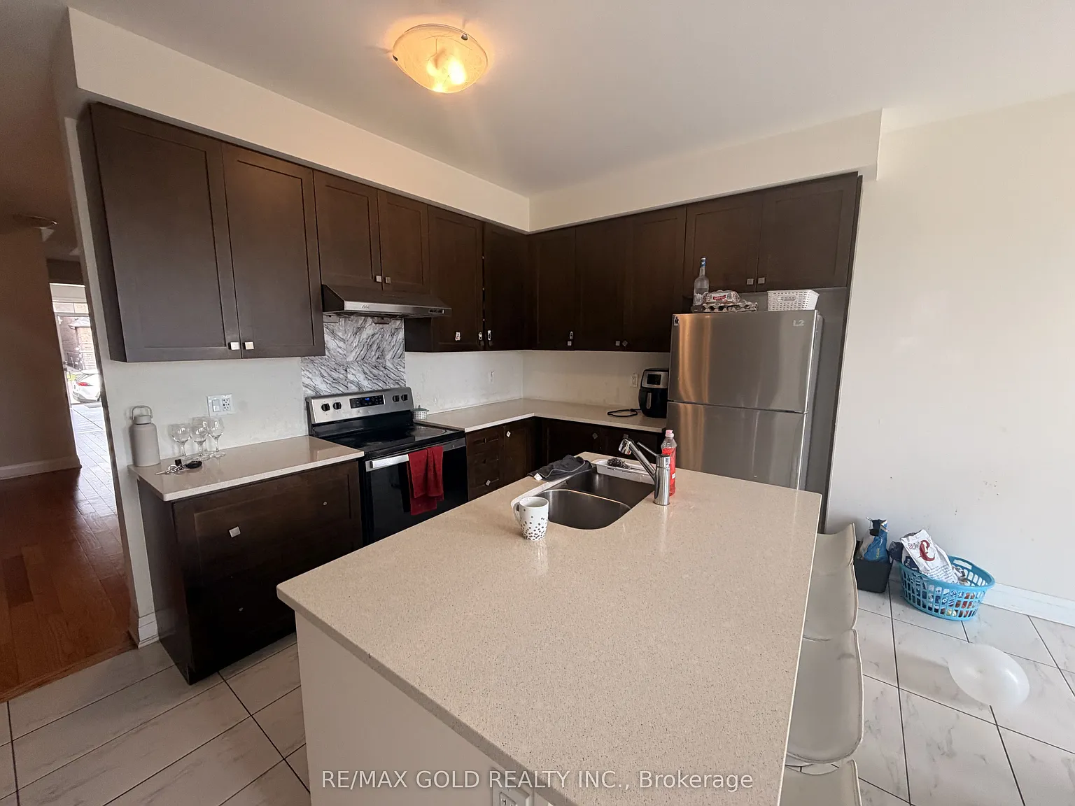 4 bed, $3,400 — Photo 3