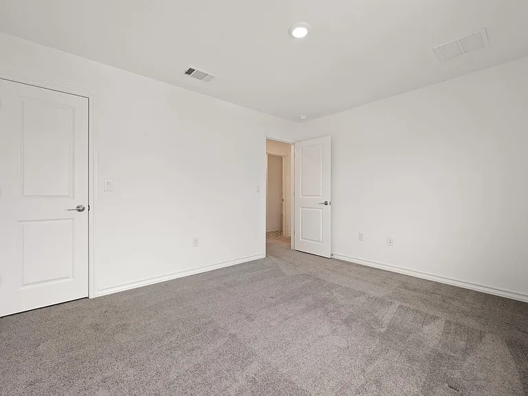 2902 Tavern Dr — Photo 26