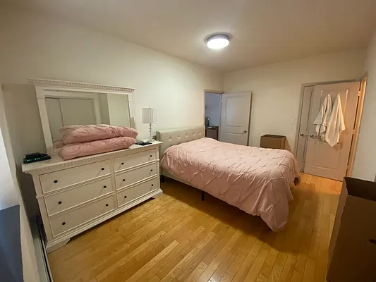 Rented by Bouklis Group | media 15