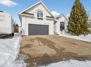 15 Coloniale Ct, Beaumont, AB T4X1M3