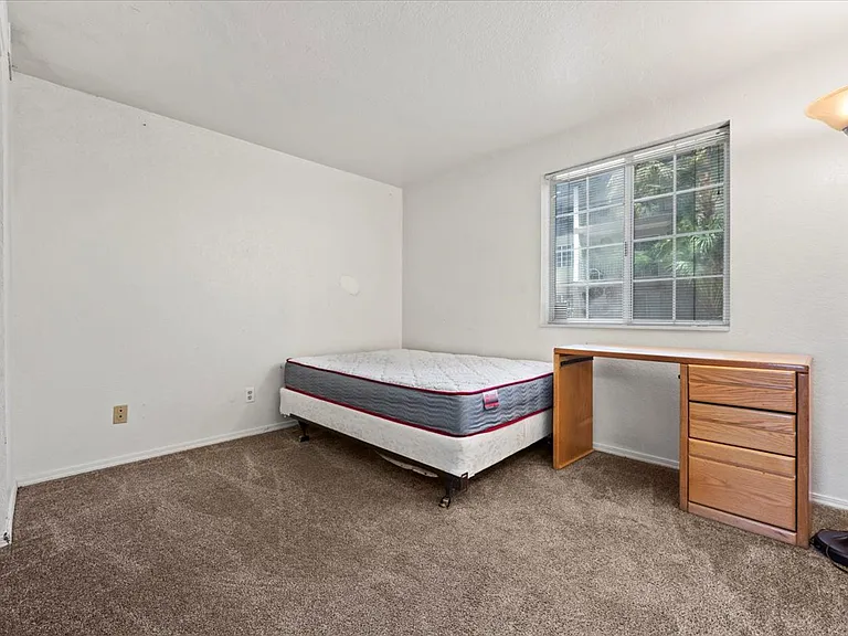 724 W 1720 N #103 — Photo 16