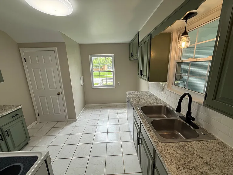 3162 Winston Blvd — Photo 10