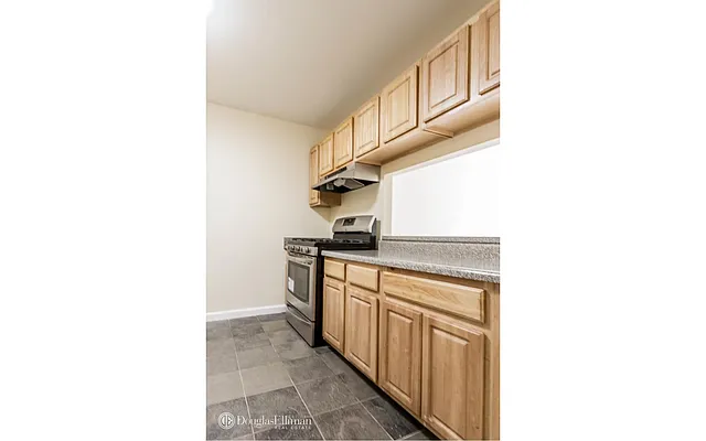 Rented by Douglas Elliman | media 21