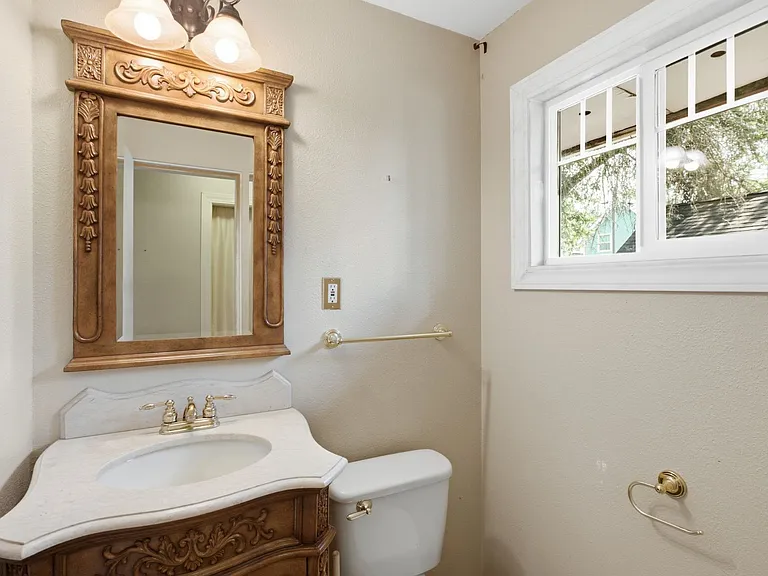 206 Cherry St — Photo 21
