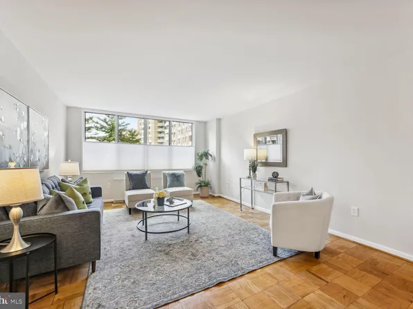 2939 Van Ness St NW APT 733, Washington, DC 20008