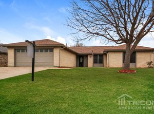 6707 Riviera Dr, Fort worth, TX 76180