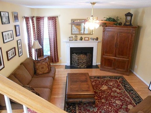 4th image of 3450 Oxfordshire Ln