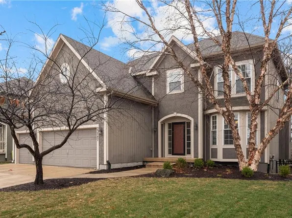 23747 W 125th St, Olathe, KS 66061