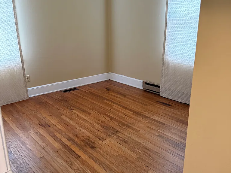 3412 Grainger Station Rd — Photo 3