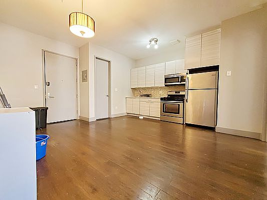 4th image of 771 Saint Johns Pl #3B