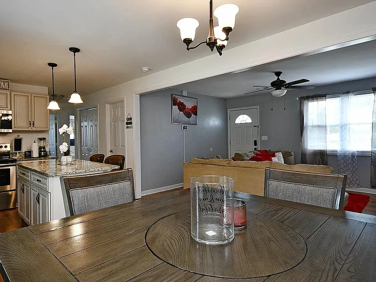 4 Blossom Dr — Photo 13