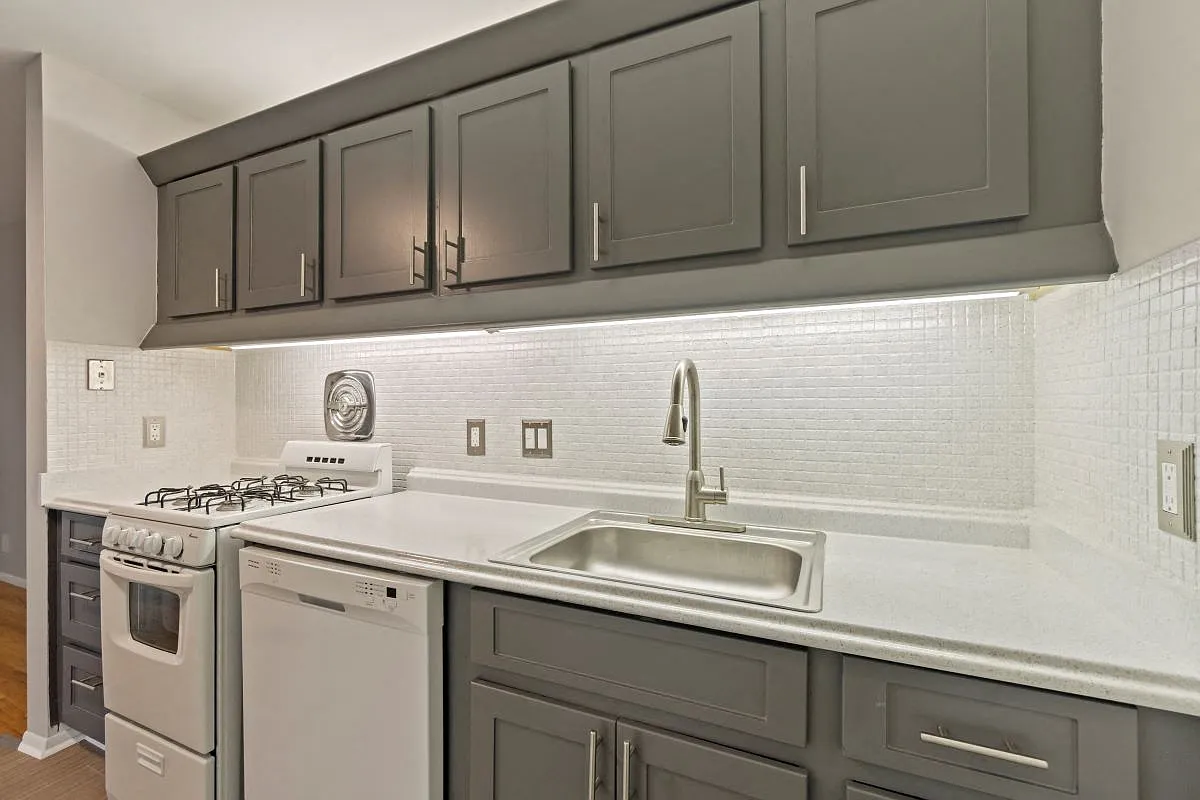 Amber Apartments — Photo 2