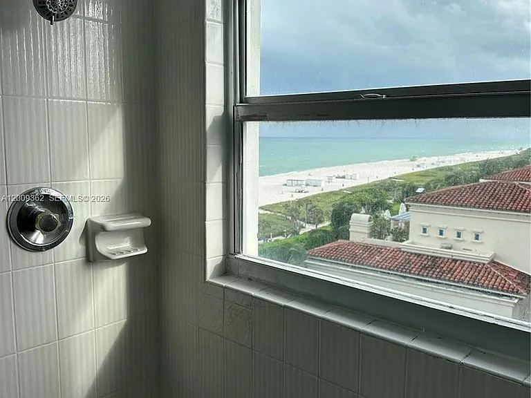 6039 Collins Ave #826 — Photo 10