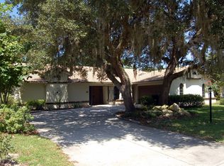 28 Hawthorne Ct, Homosassa, FL 34446