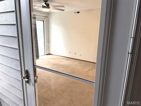 5th image of 12415 Somerset Place Dr APT F